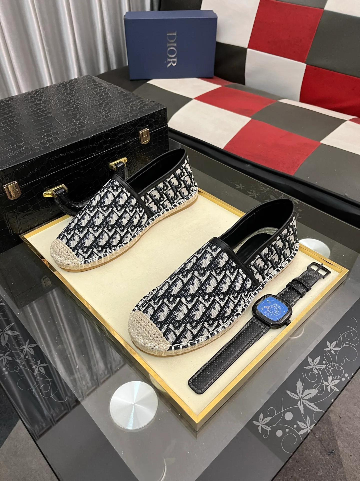 Men's shoes 💰400⌚️⌚️Dior men's latest slip-on Loaf casual fisherman's shoes ✔️The original version is available simultaneously at the counter and is a one-to-one replica🎩Material: Italian imported waterproof fabric, pure hand-pulled strings, raw rubber breathable outsole, lining breathable and comfortable lambskin, 100% comfortable density, original rubber outsole wear-resistant ✔️Code number: 38-44, you deserve it, (Note: 45 and 46 can be customized, non-refundable and non-exchangeable)